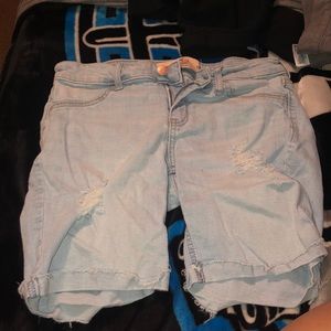 Hollister boy shorts low rise